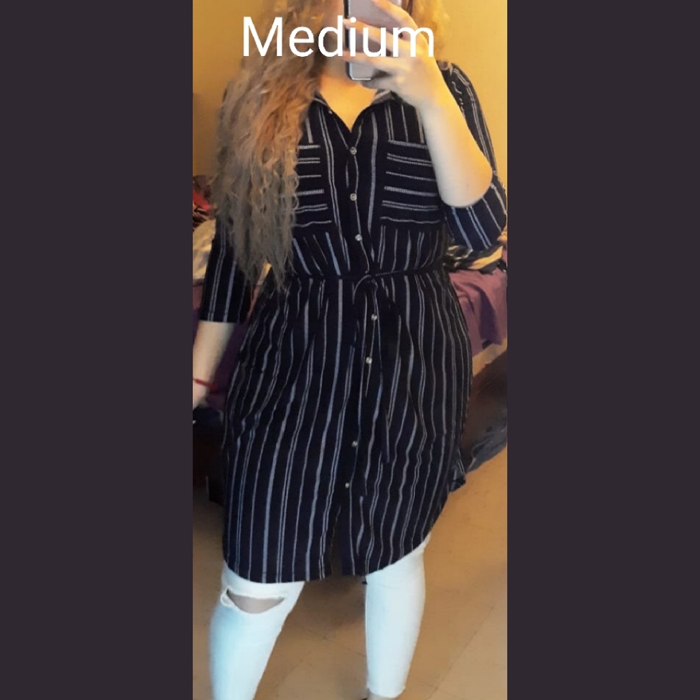 🔵Dark blue and white stripes dress/blouse↔️
